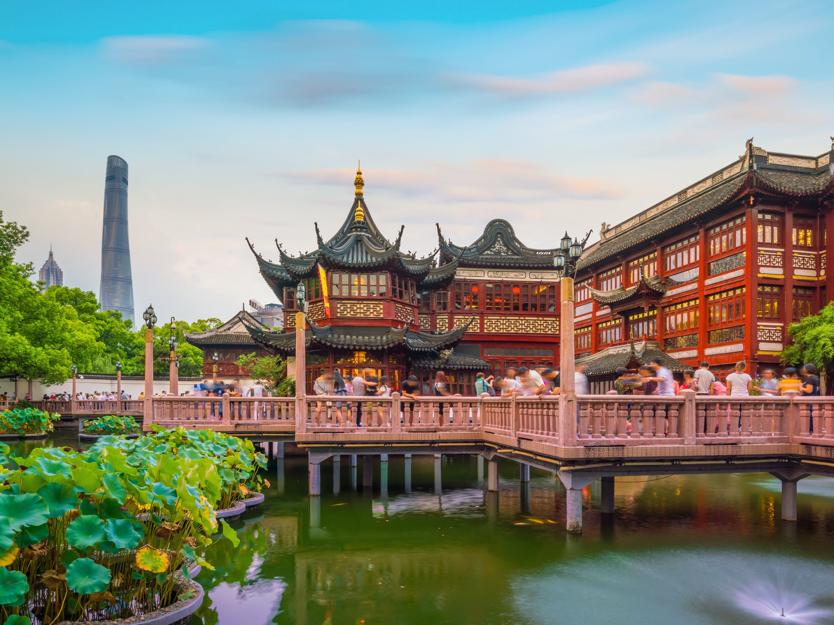 Yu Garden, or Yuyuan Garden is in Shanghai Old Town
