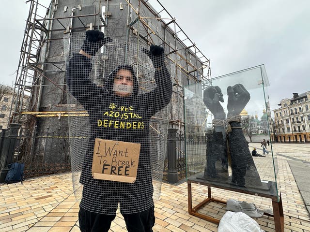 <p>Protests in Sophia Square in Kyiv by families of PoWs for the second anniversary of Russia’s invasion </p>