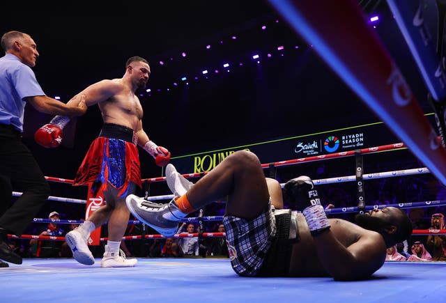 <p>Joseph Parker (left) dropped and stopped Martin Bakole in round two</p>