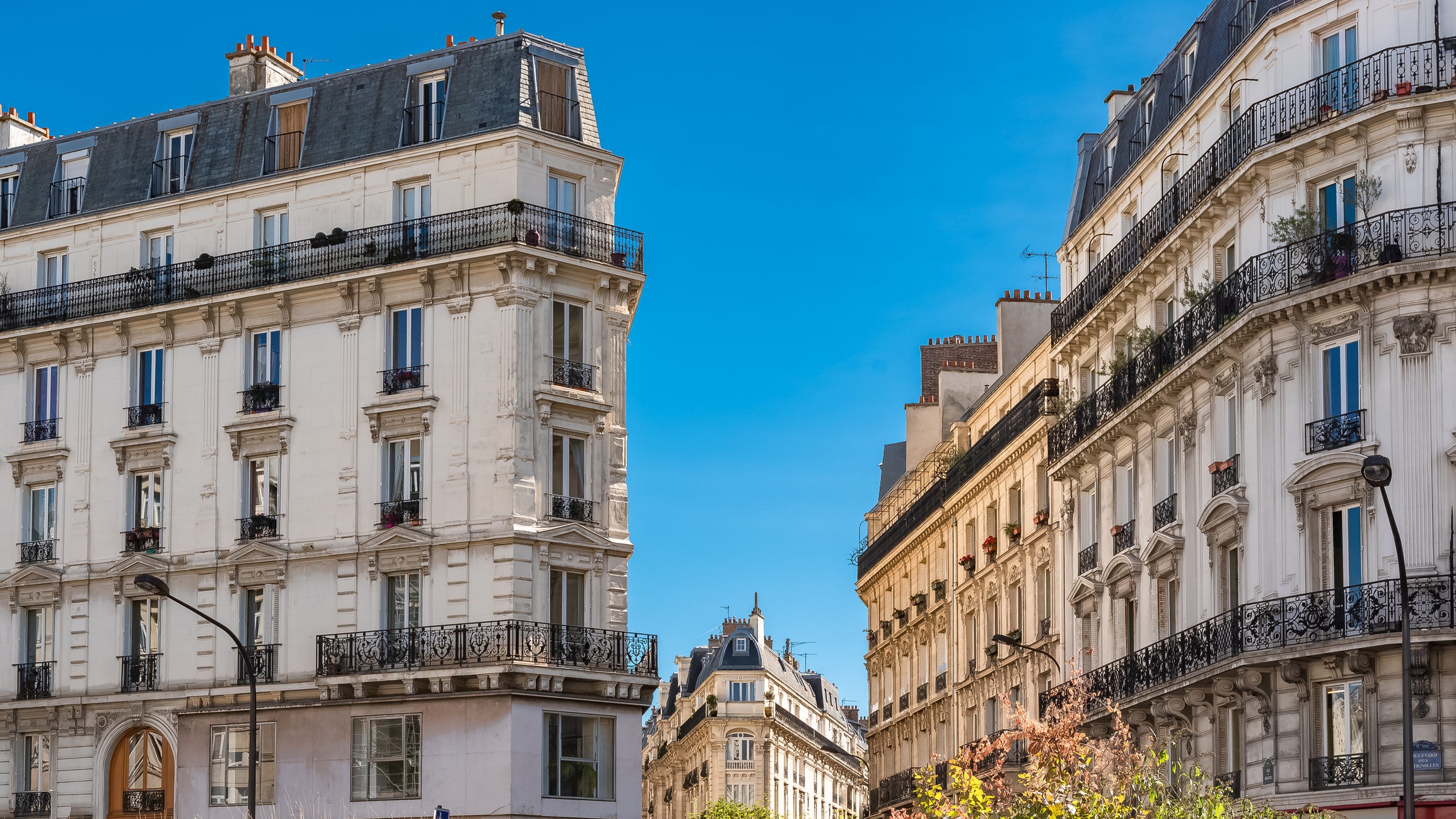 Hôtel Darcet can be found just off the picturesque street of Boulevard des Batignolles