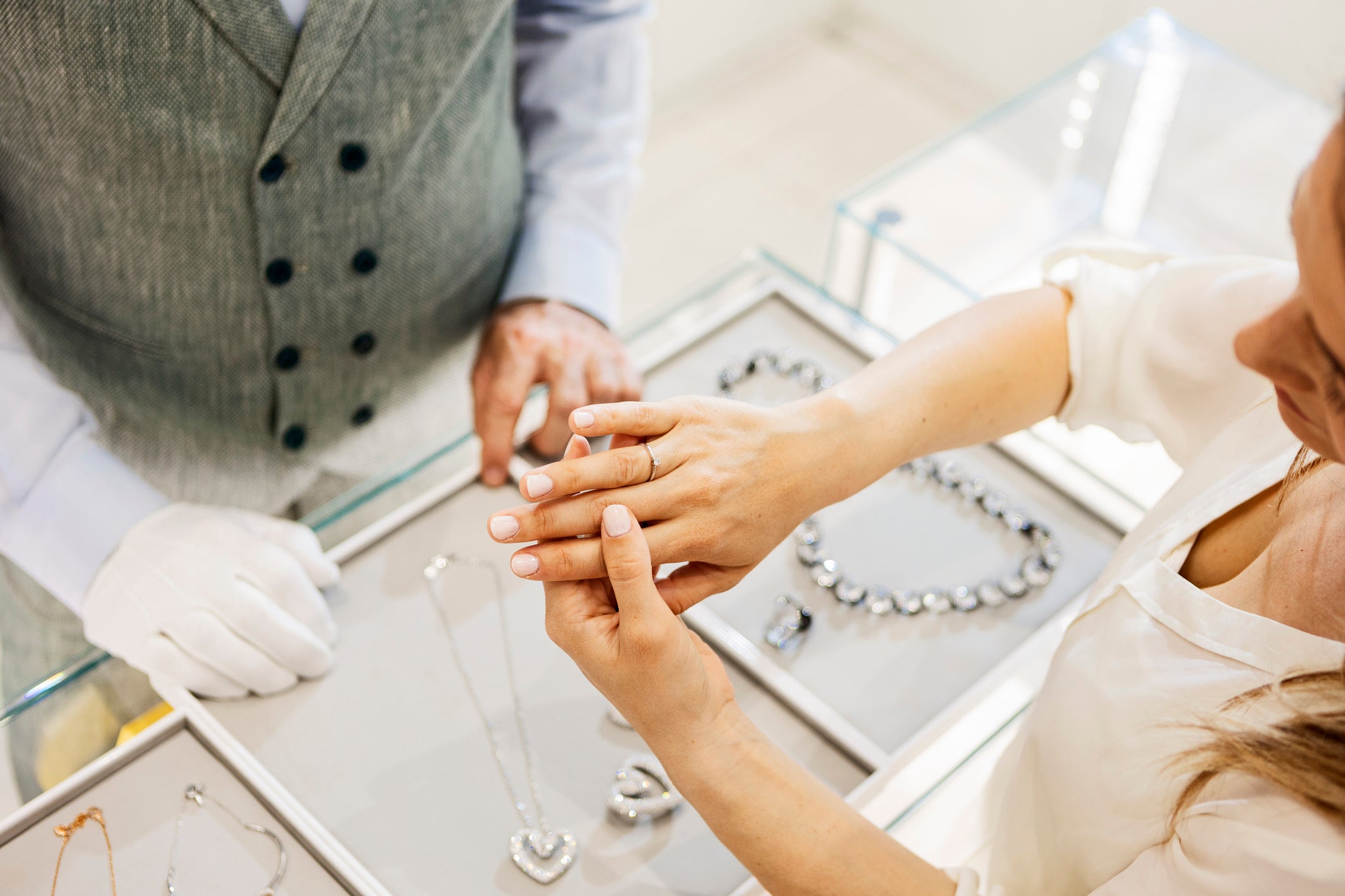 Treat yourself with our pick of the best Goldsmiths jewellery deals