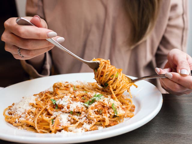 <p>Del 42% de los encuestados que han viajado al extranjero, el 81% descubrió un nuevo plato favorito en el extranjero</p>